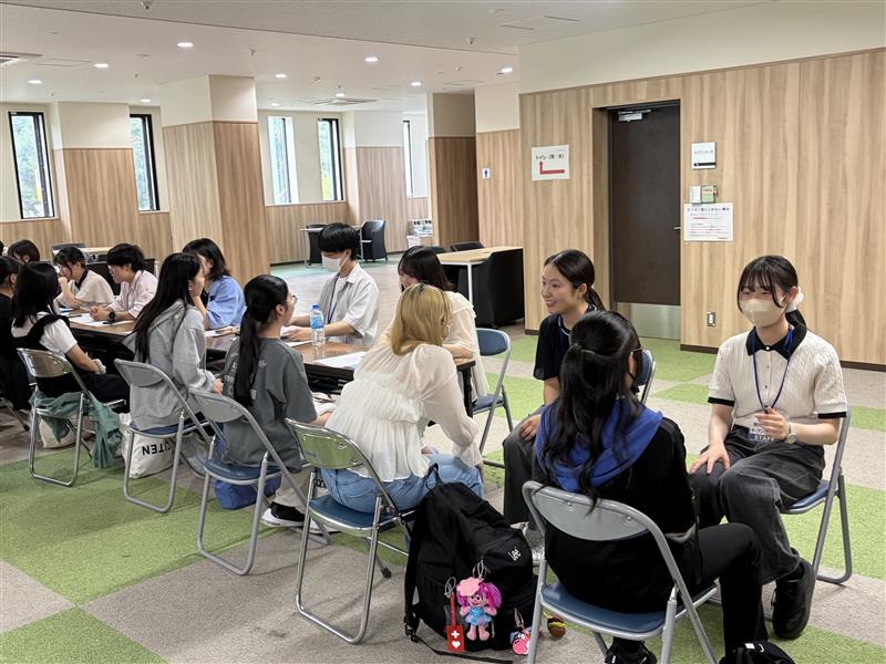 【医学科】在学生による相談コーナーの様子