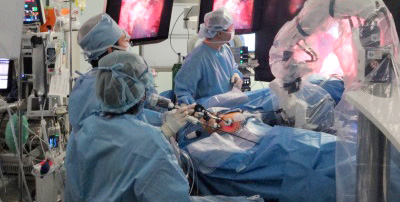 8K腹腔鏡による直腸癌手術（写真）