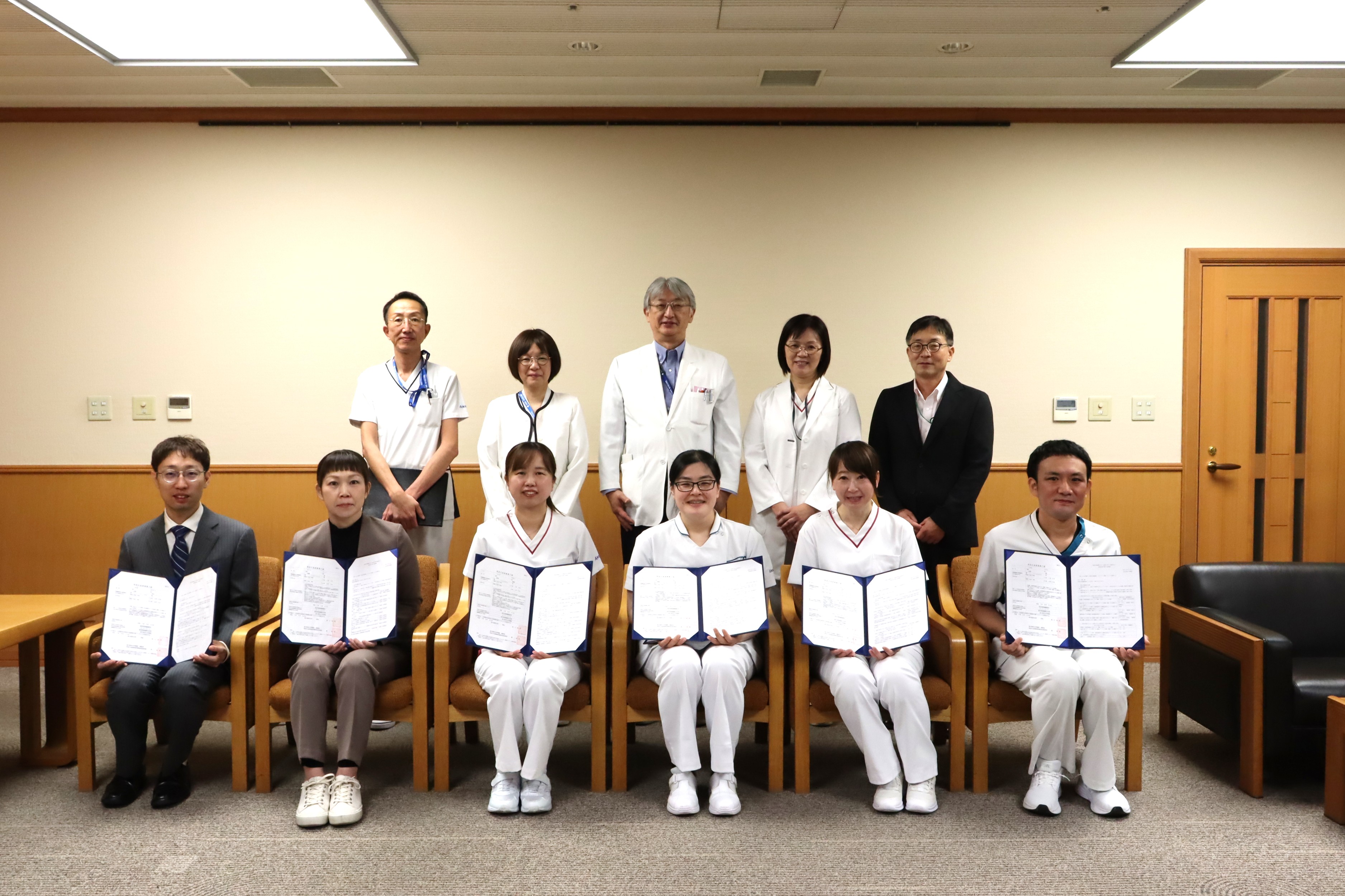 姿勢の医学研究会 講義録　木曜特別研修会　黒川瀞雄 Amazon.co.jp: 姿勢の医学: 身体バランス法「ゆがみ」を正す! : 黒川